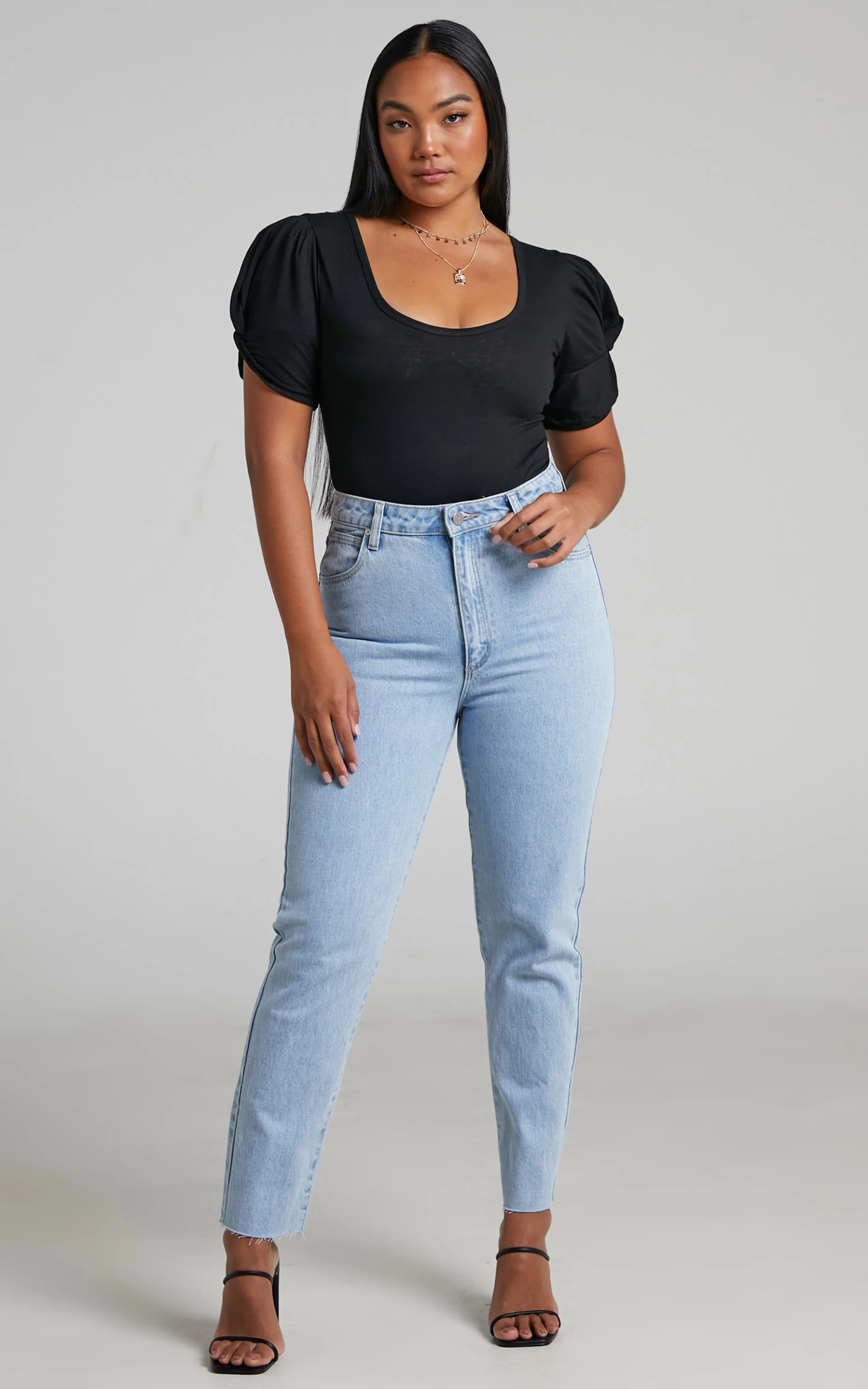 Showpo Franky Short Twist Sleeve Bodysuit In Black - Image 6