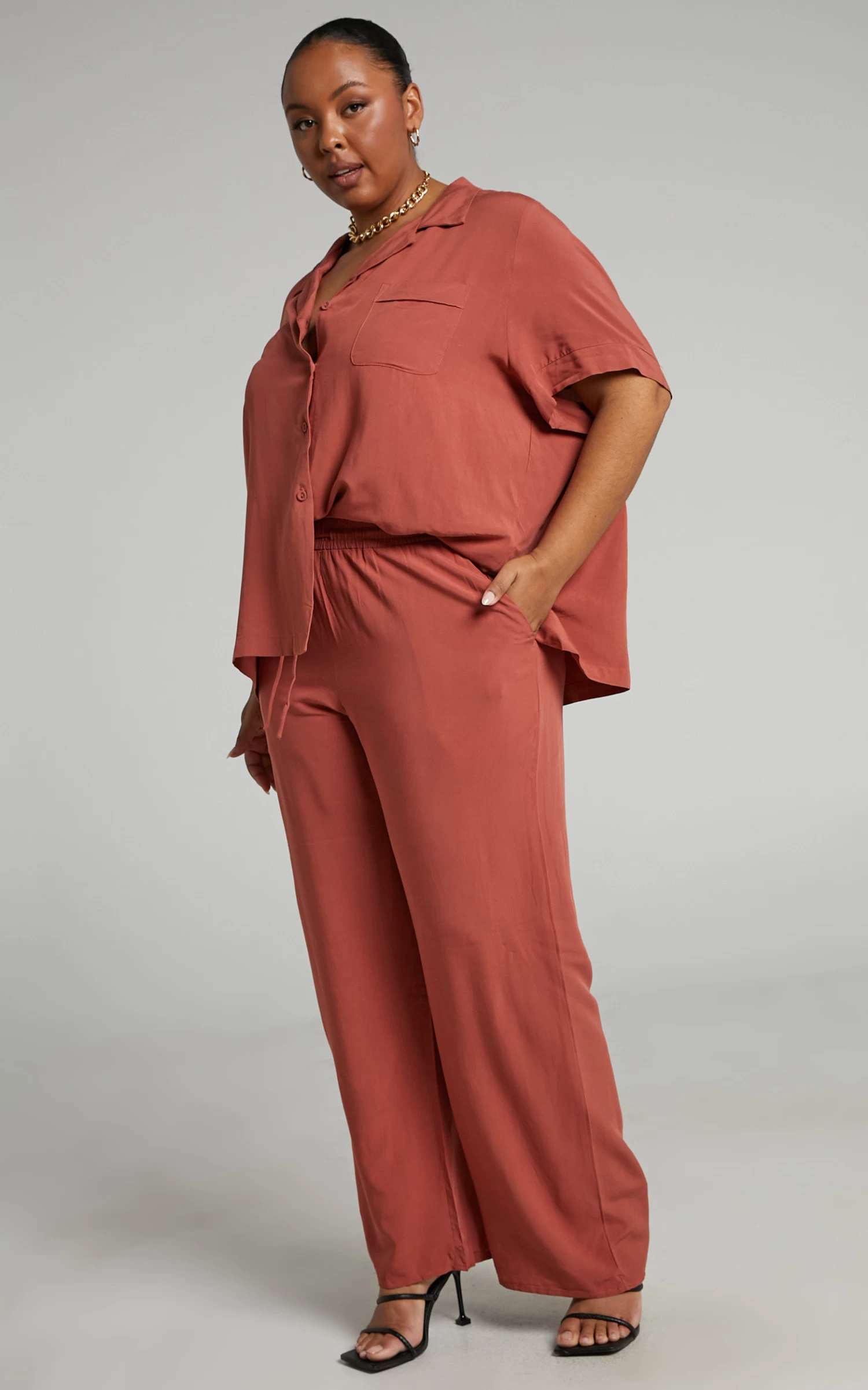 Showpo Devina High Waisted Straight Leg Pants In Clay - Image 5