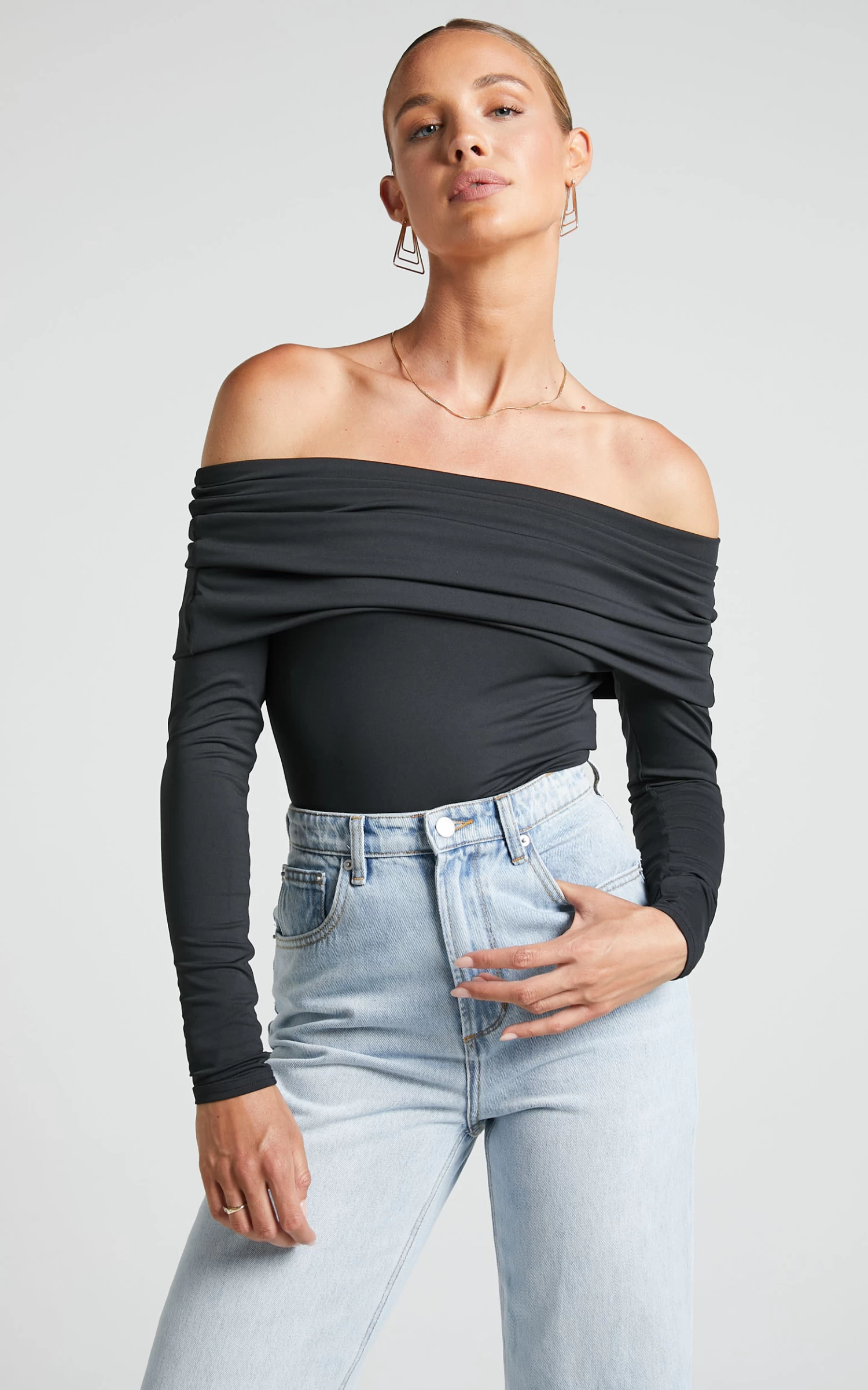 Showpo Ermalen Bodysuit - Folded Off Shoulder Long Sleeve Bodysuit In Black - Image 3