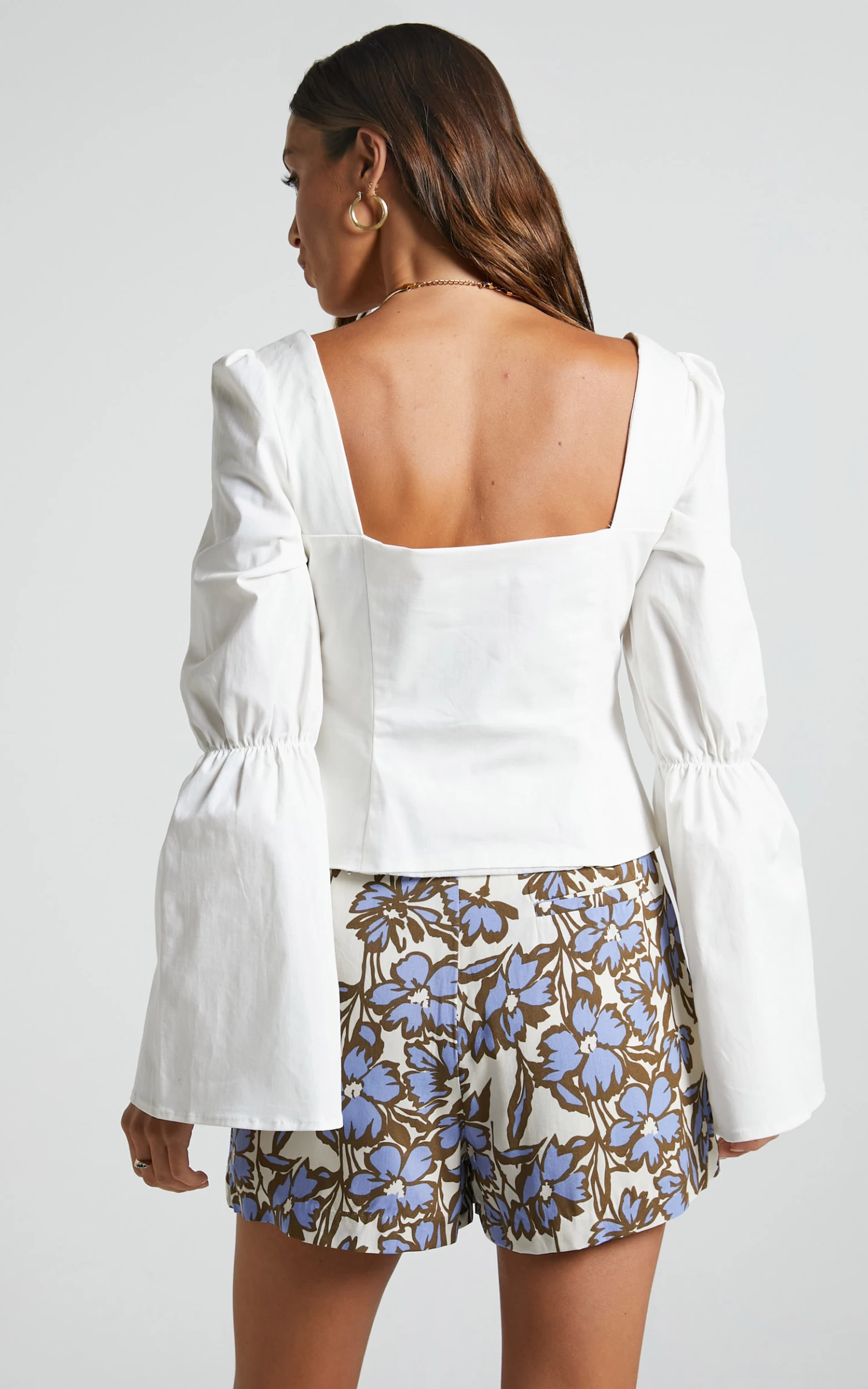 Showpo Everlee High Waisted Shorts In Blue Floral - Image 8