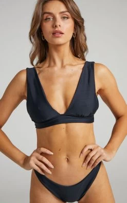 Showpo Finn Thick Strap V Neck Bikini Top In Black