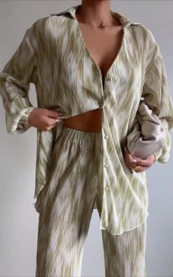 Showpo Marfy Abstract Print Button Down Plisse Top In Green Marble