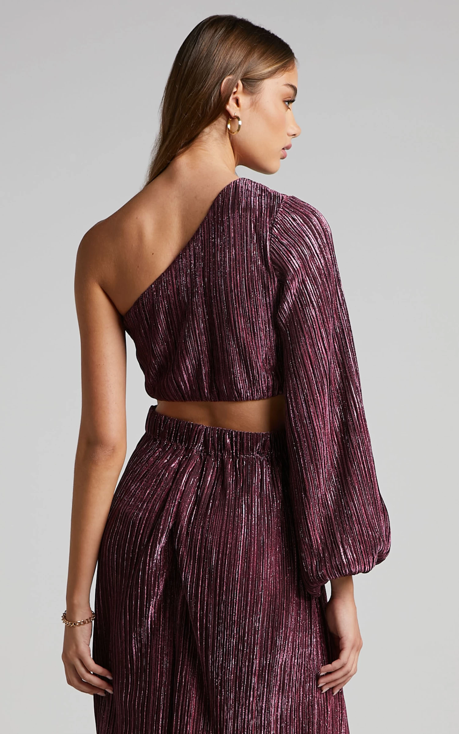 Showpo Roellah Top - Lurex Plisse One Shoulder Crop Top In Pink - Image 6