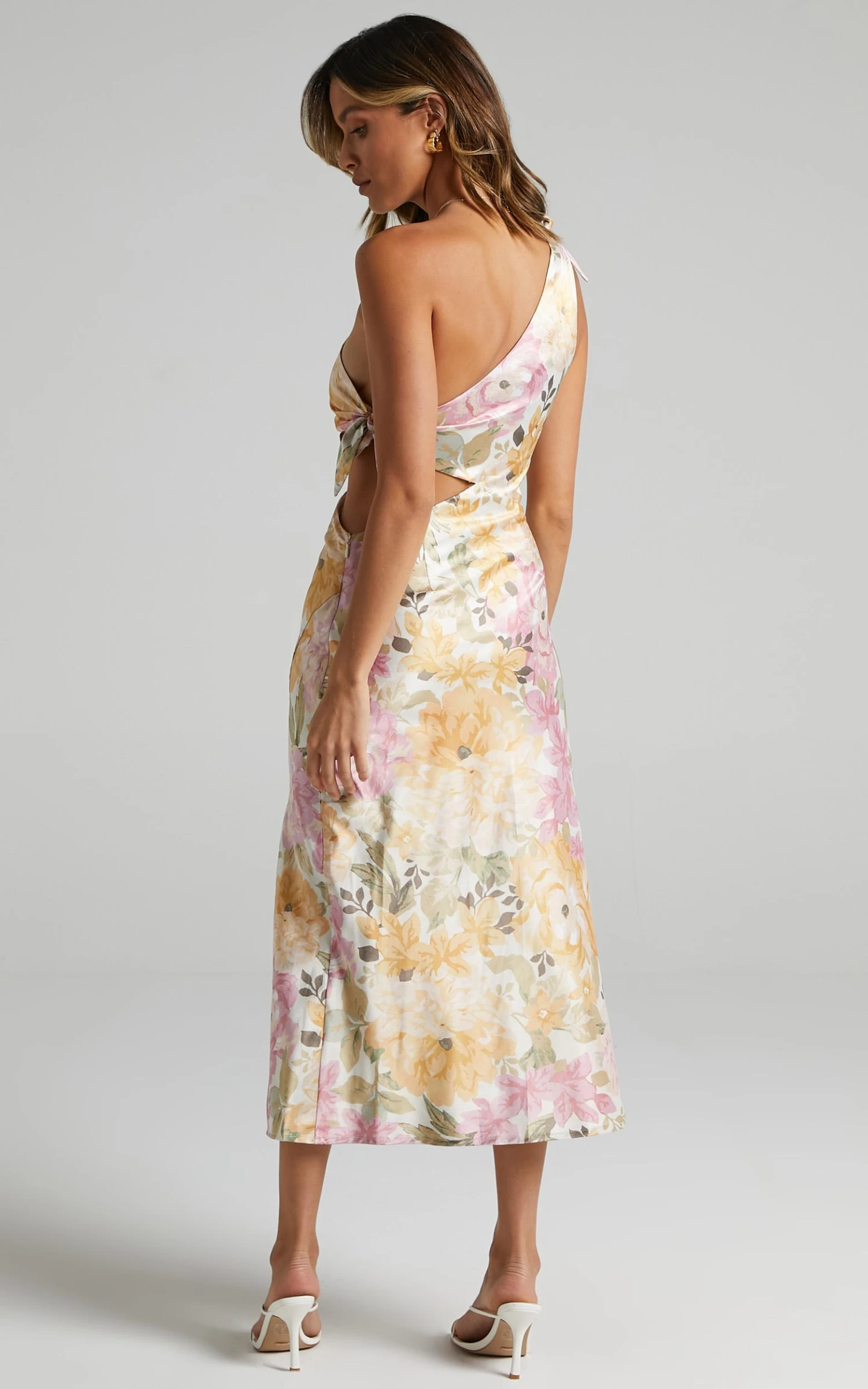 Showpo Glaucus Dress In Elegant Rose - Image 7